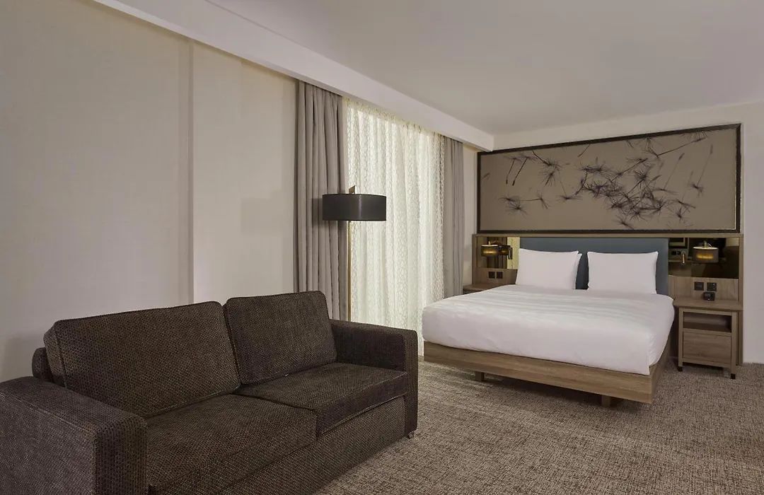 Doubletree By Hilton Hull-1