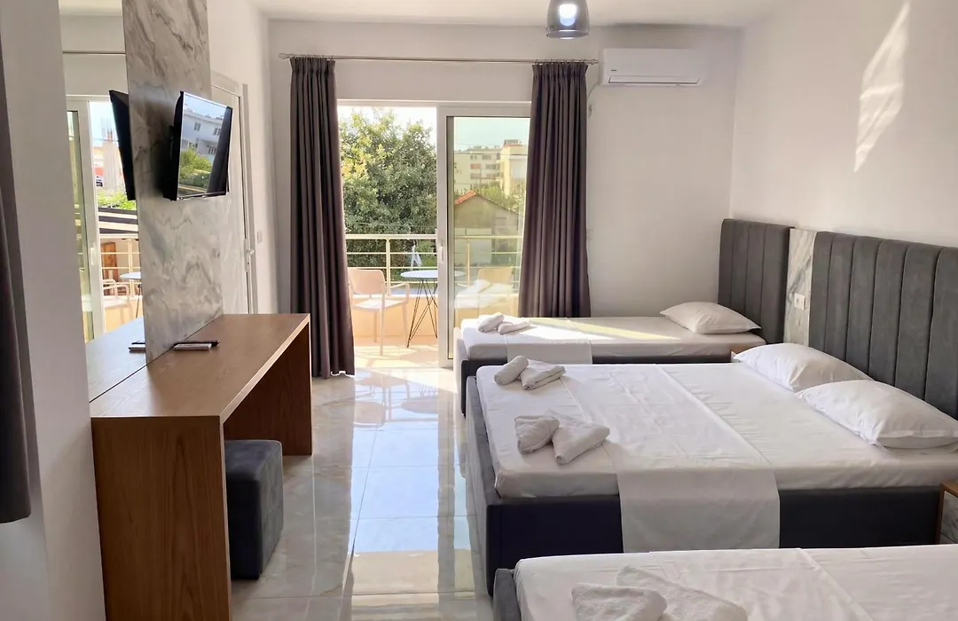 Hotel Four Islands-1