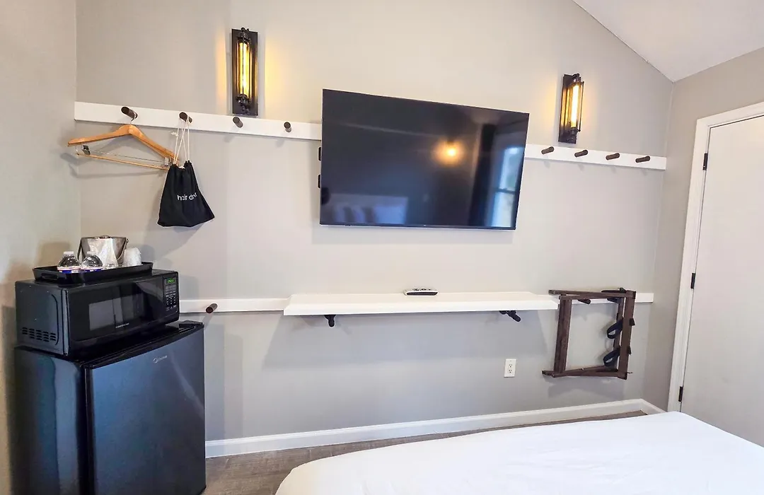 Penn Lodge Hotel & Suites Philadelphia - Bensalem-1