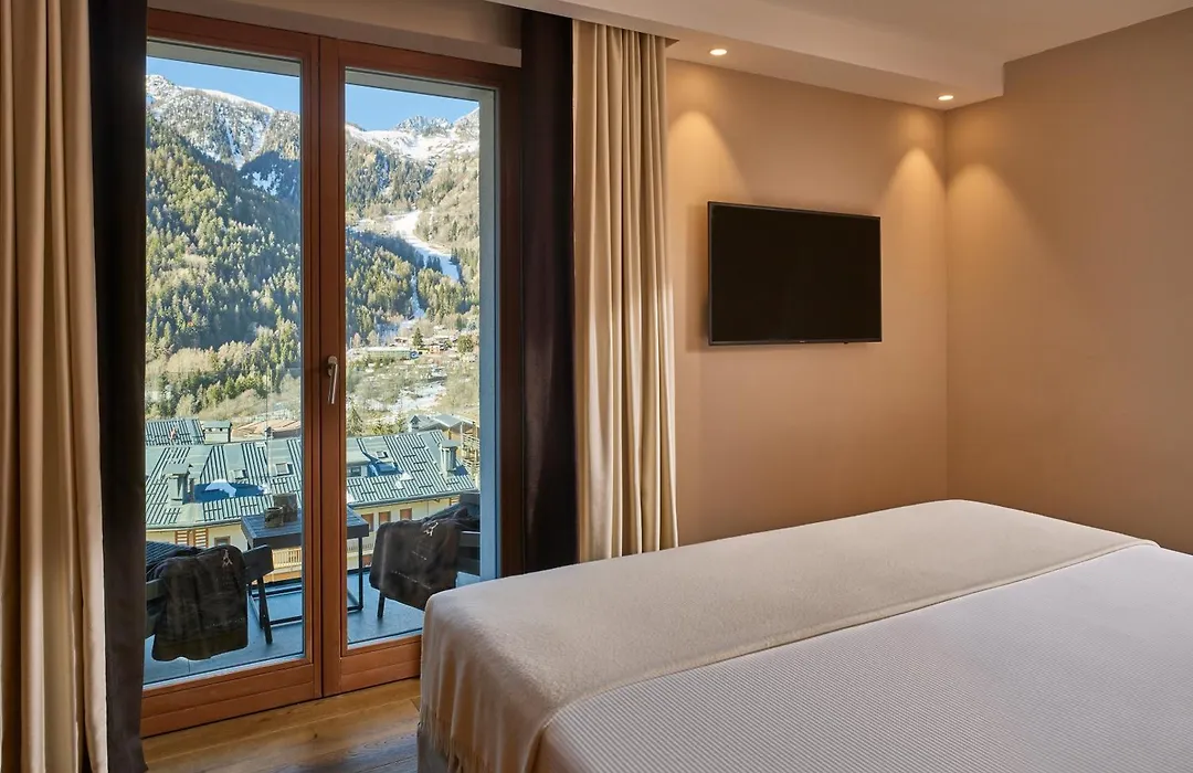 Le Massif Hotel & Lodge Courmayeur - The Leading Hotels Of The World-1