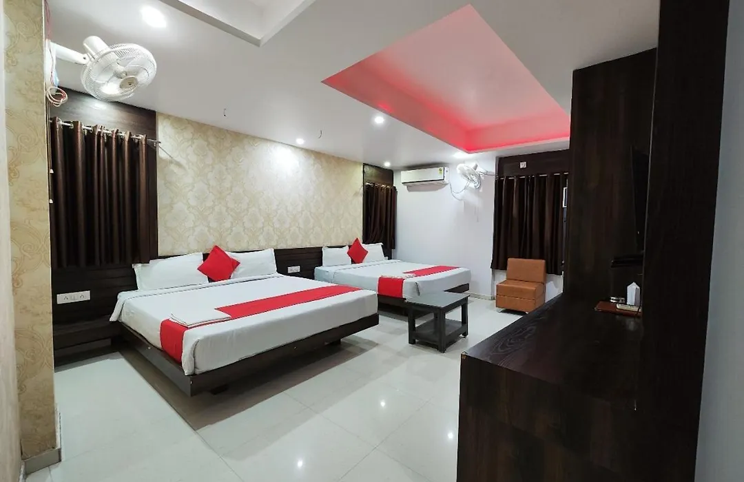 Hotel Rudraksha Inn-1