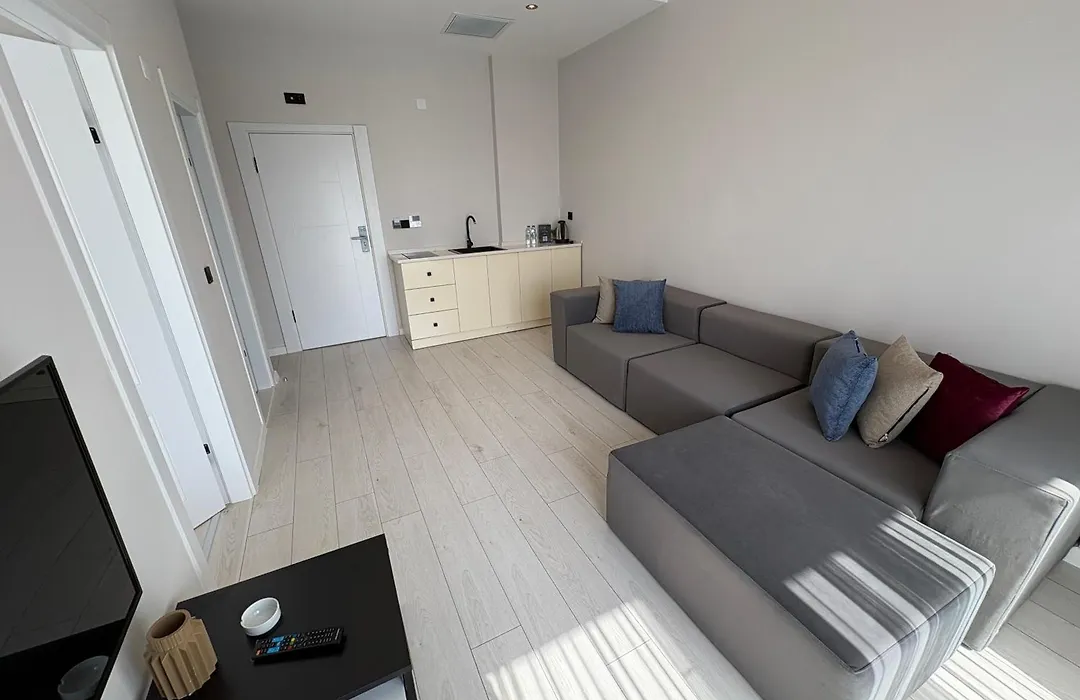 Green Hills Suites-1