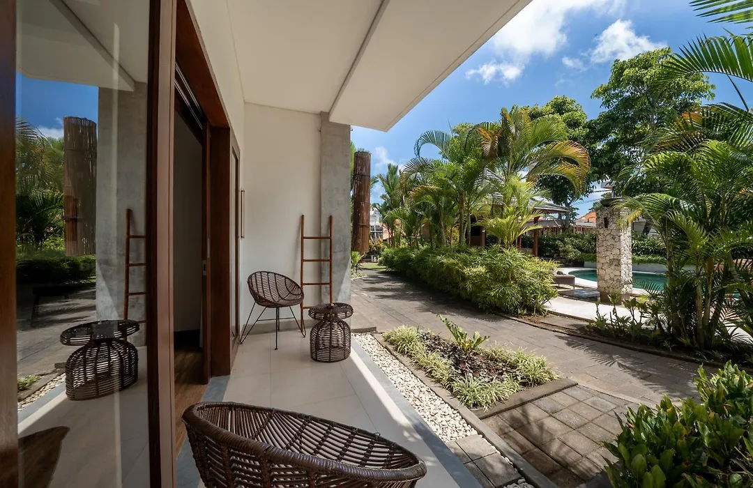 Tapa Ratan Uluwatu-1