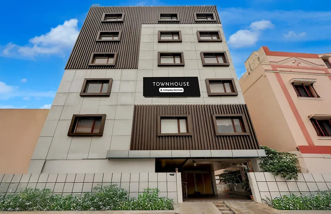 Super Townhouse V Hotel-1