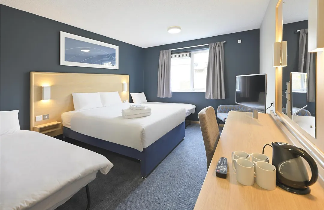 Travelodge Chippenham Leigh Delamere M4  Westbound-1