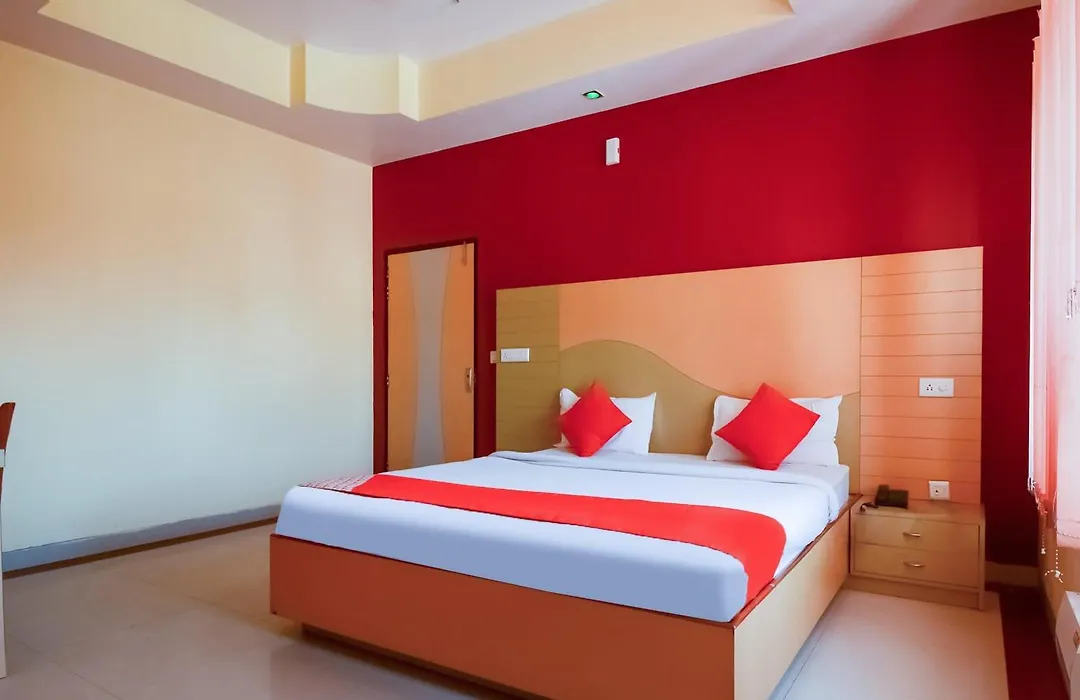Hotel Samar Palace Near Sodala Vivek Vihar Metro Station-1