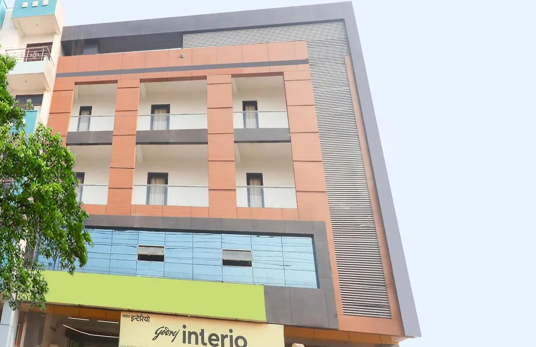 Oyo 77736 Hotel Starlight-1