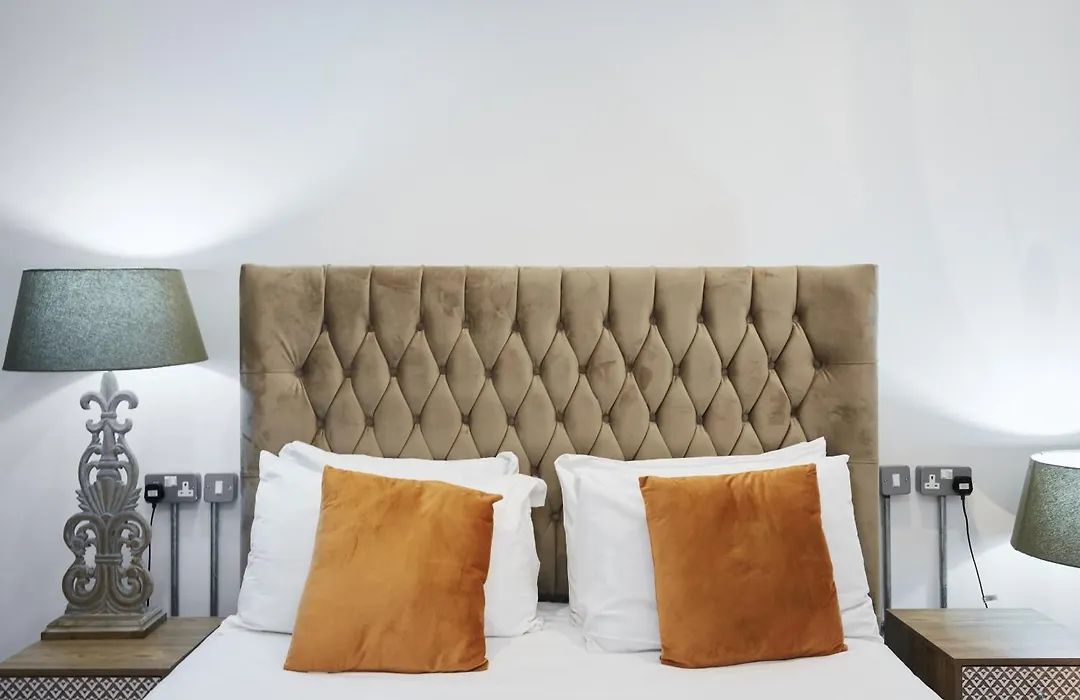 Hayy Aparthotels Dealhouse-1