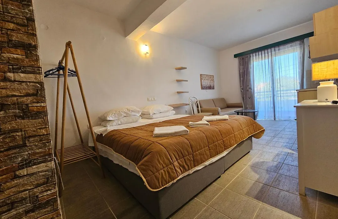 Penelope Hotel-1