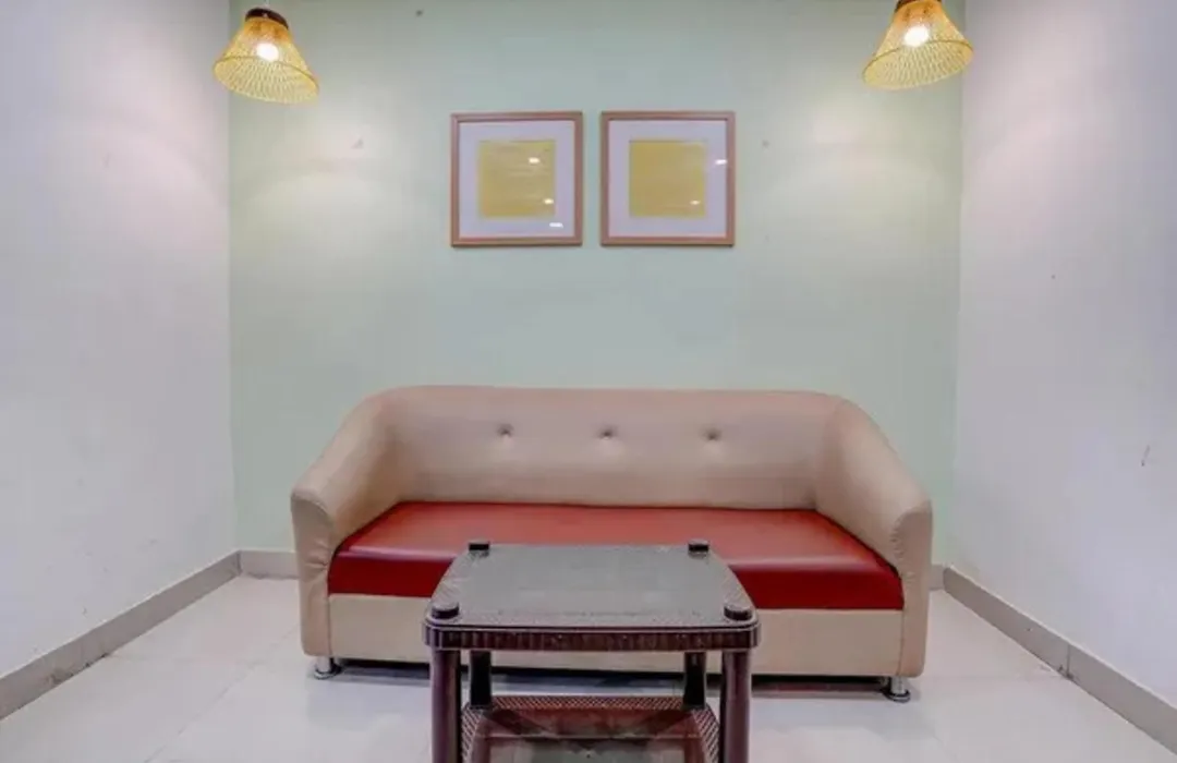 Fabhotel Vardhan House I-1