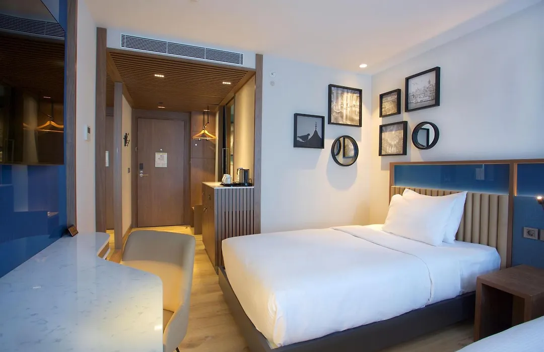 Hampton By Hilton Istanbul Old City-1