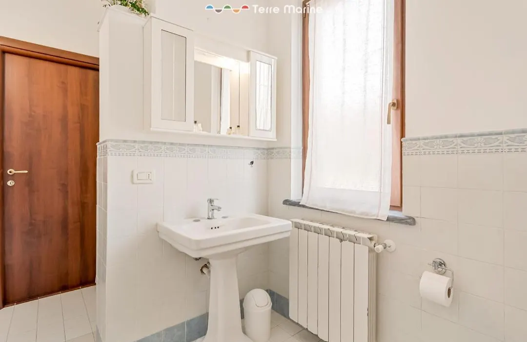 Villa In Vino Veritas, Terre Marine-1
