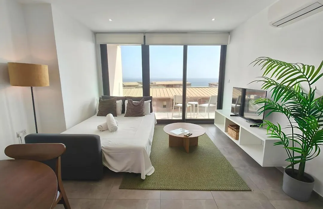 E1 Suites & Spa Aparthotel Style - Gym & Spa-1