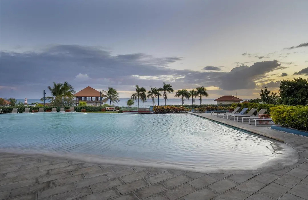 Hilton Garden Inn La Romana-1