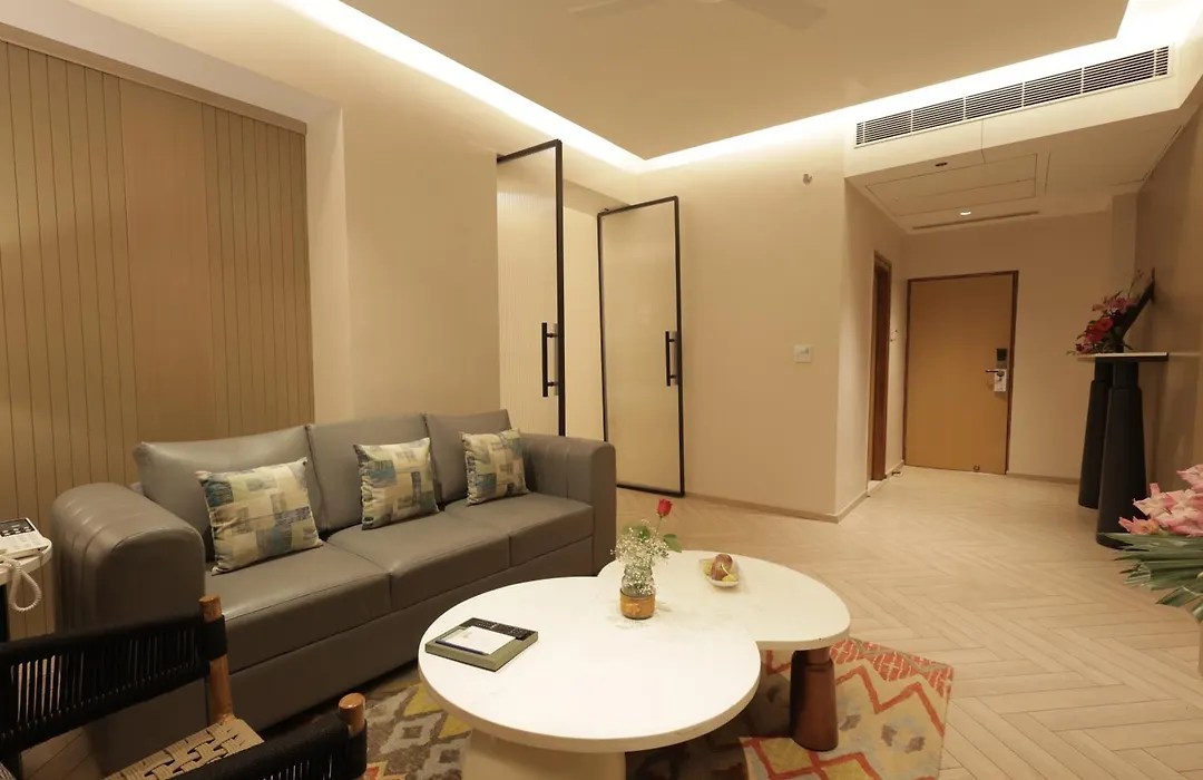 Chinmay Hotels & Resorts-1