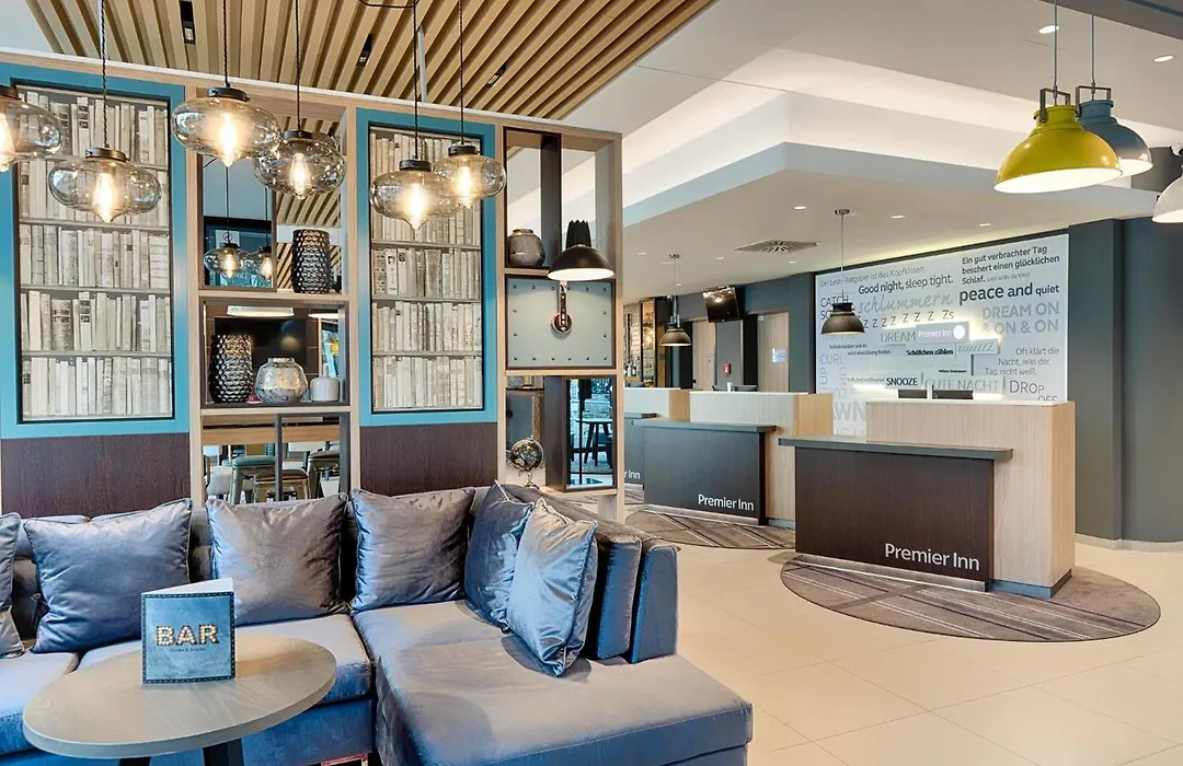 Premier Inn Frankfurt Westend-1