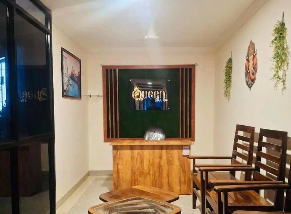Royal Inn-1