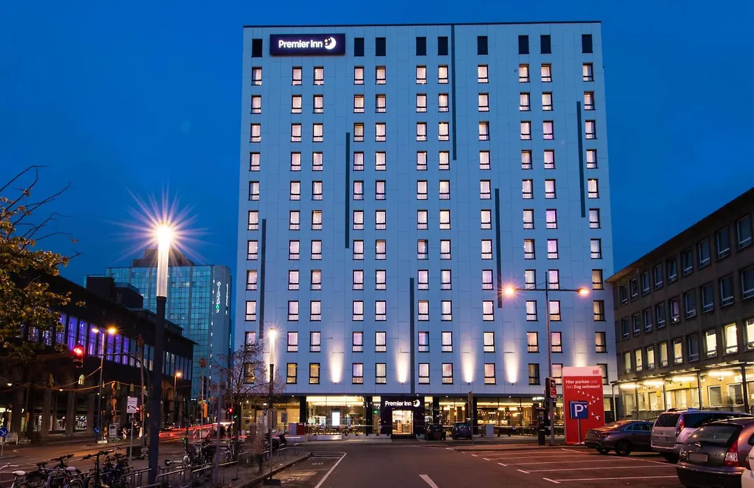 Premier Inn Essen City Centre-1