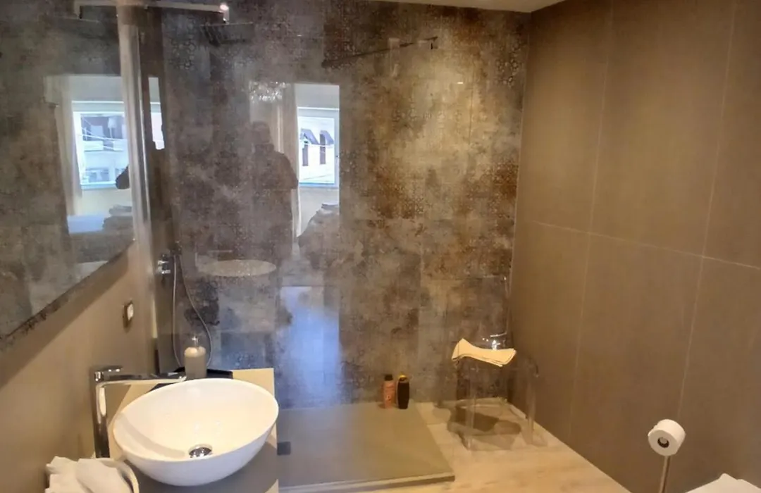 Central Luxury Rooms-1