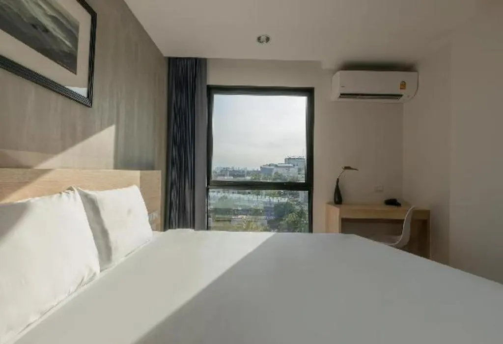 B2 Don Mueang Premier Hotel-1