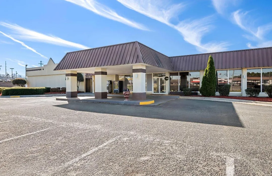 Relax Inn - Monroe-1