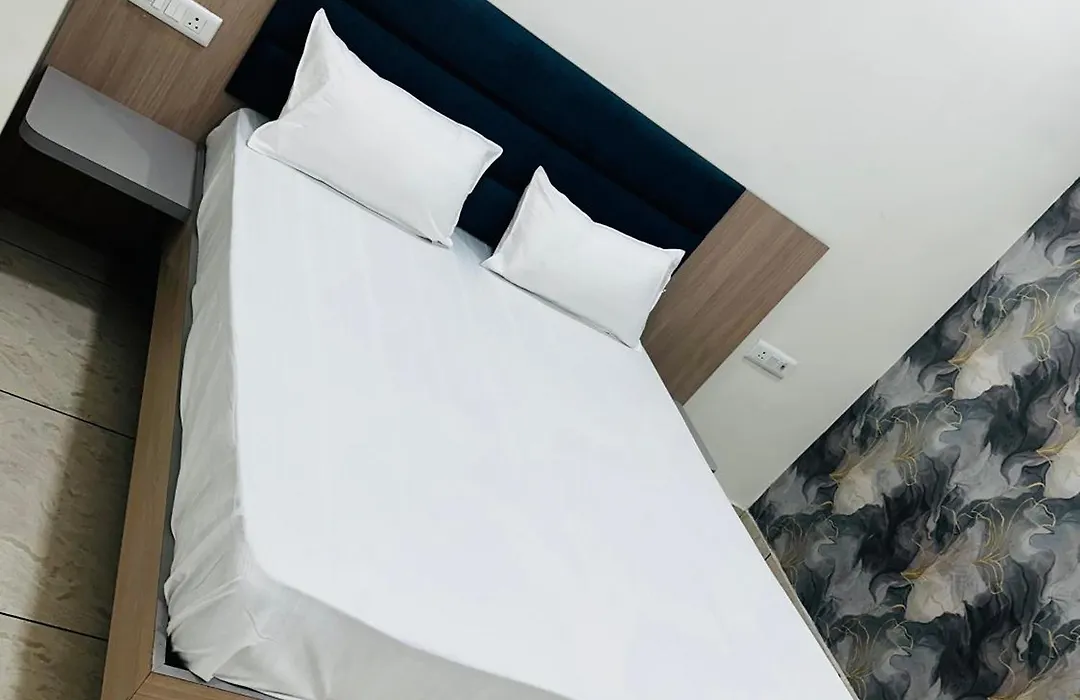 Hotel Loya Bti-1