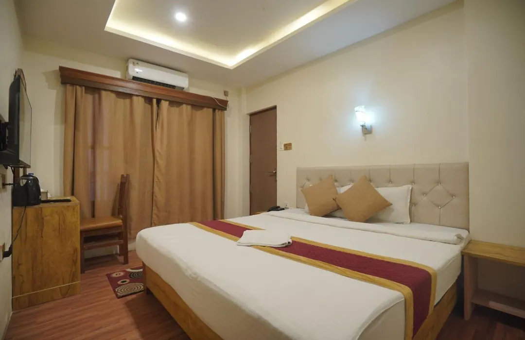 Chandrama Hotel And Restaurant-1