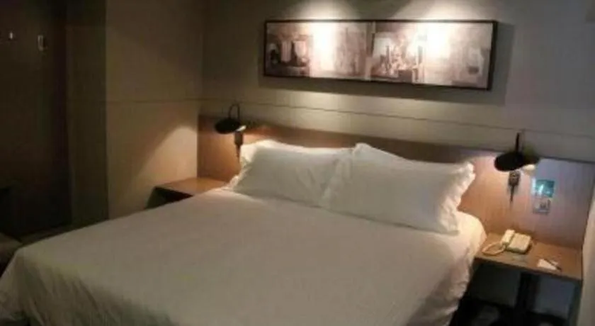 Jinjiang Inn Select Shanghai Nanjing Road Pedestrian Street-1
