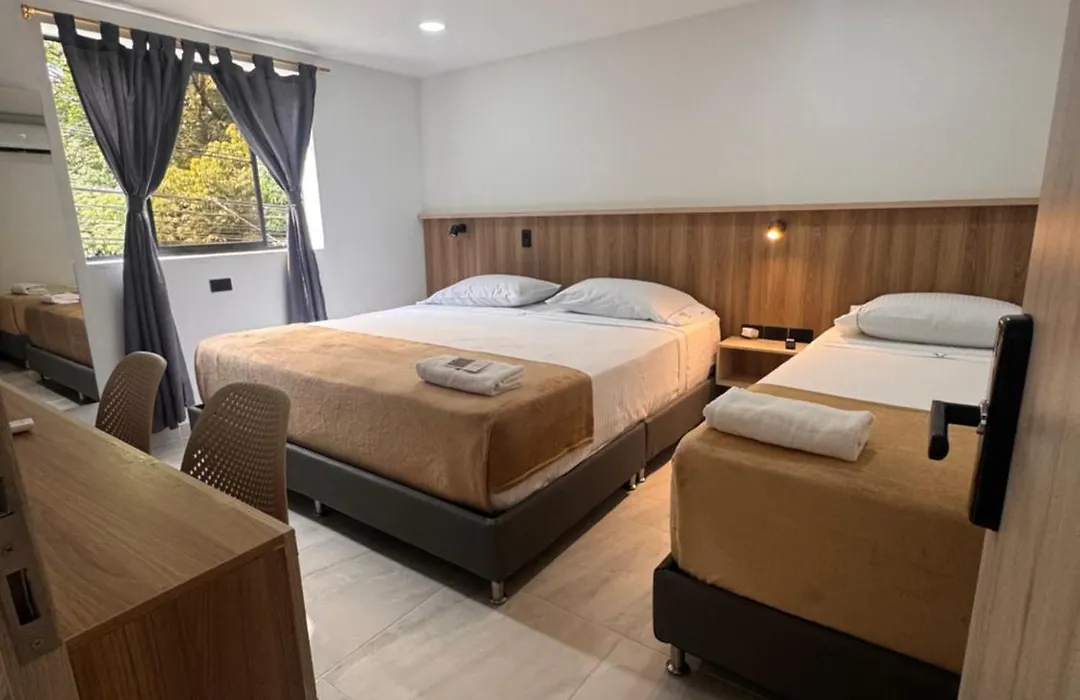 Vida Hostel-1