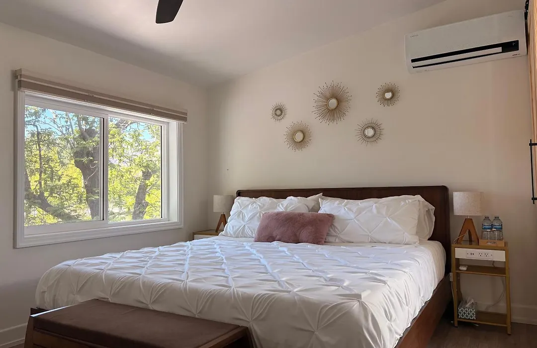 Hikari-Okanagan Sunshine B&B-1