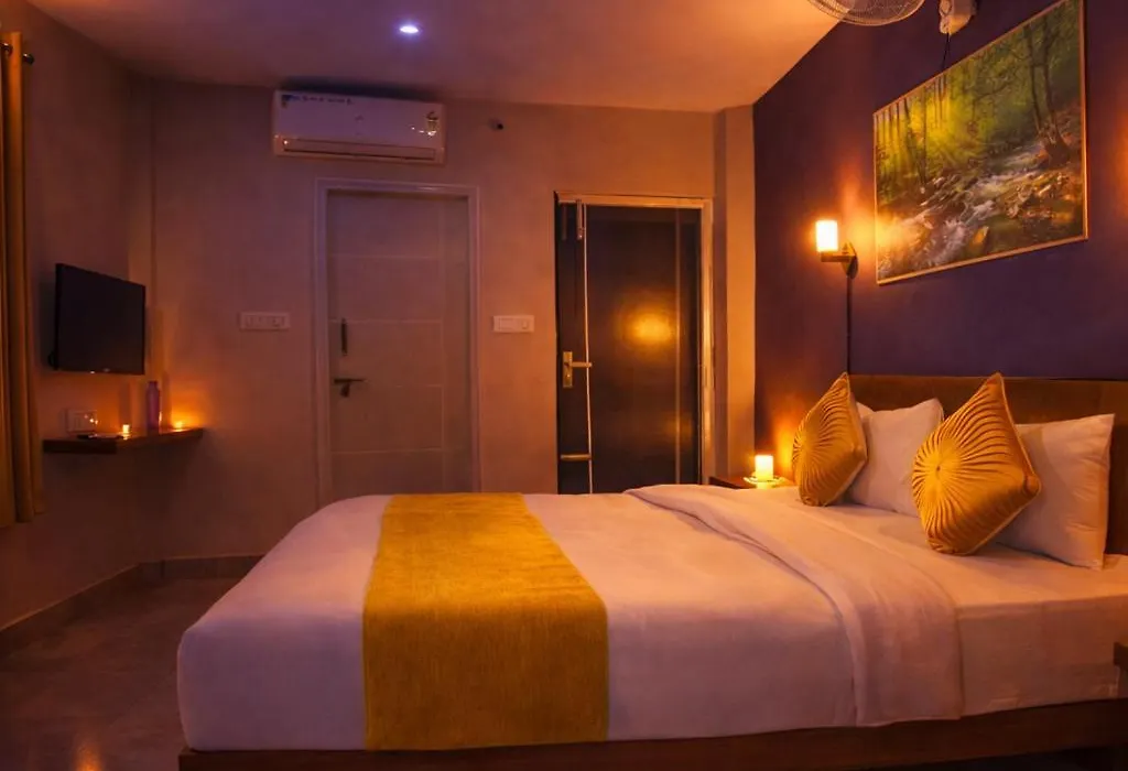 Hotel Sujatha International Nearby Koshys Hospital & Loutas Convention Hall Tc Palya Main Road Ramurthynagar Nearby Krishrajpuram Railway Station Smvt Railway Station Banglore-1