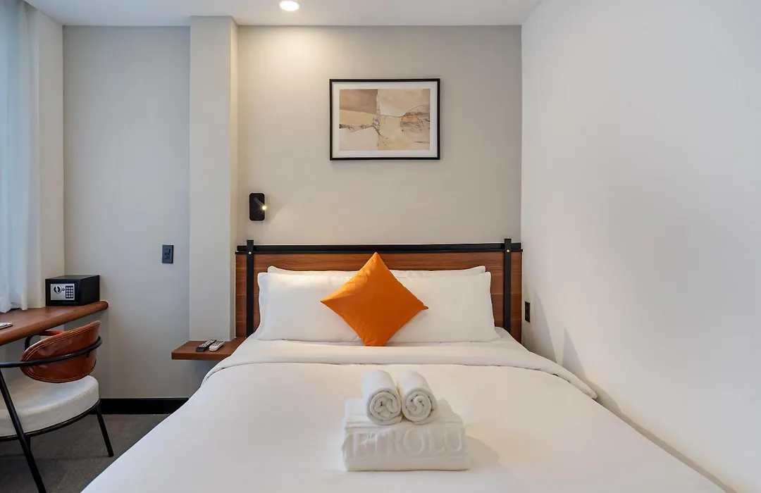 Metrolux City Contemporary Hotel-1