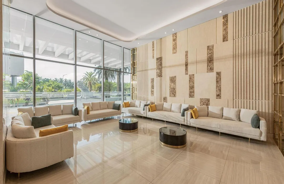 Wyndham Soleil Danang - Free Schedule Airport Shuttle-1