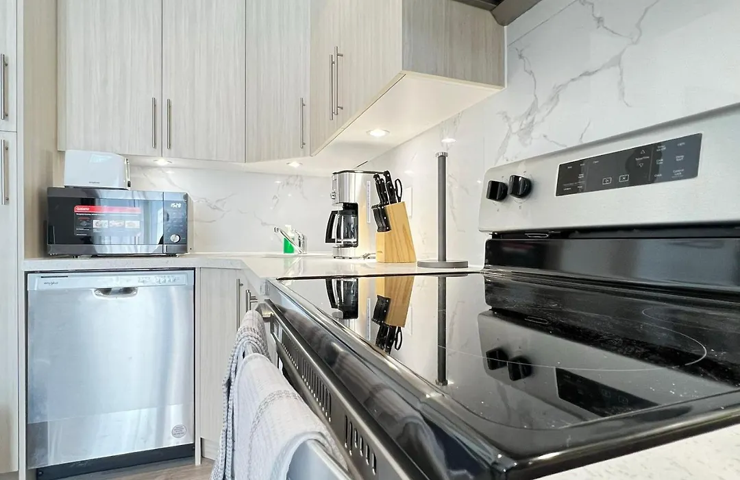Bentley Commons Fallsview - Luxury 4 Bedroom 4 Bath Townhouse-1