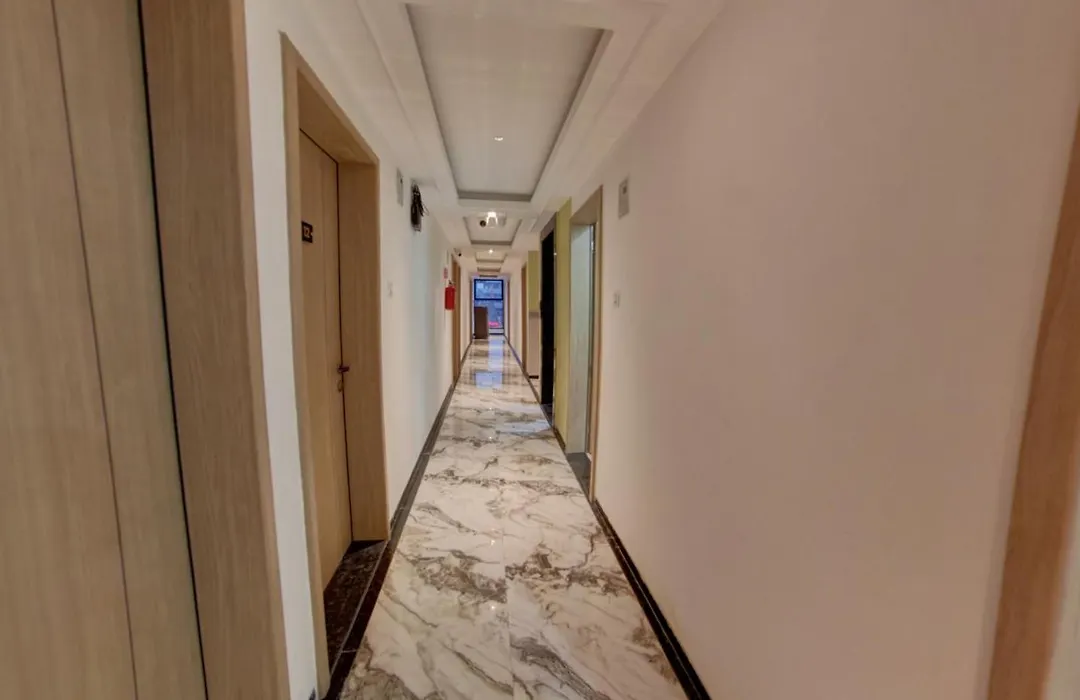 The Royal Ark Hotel-1