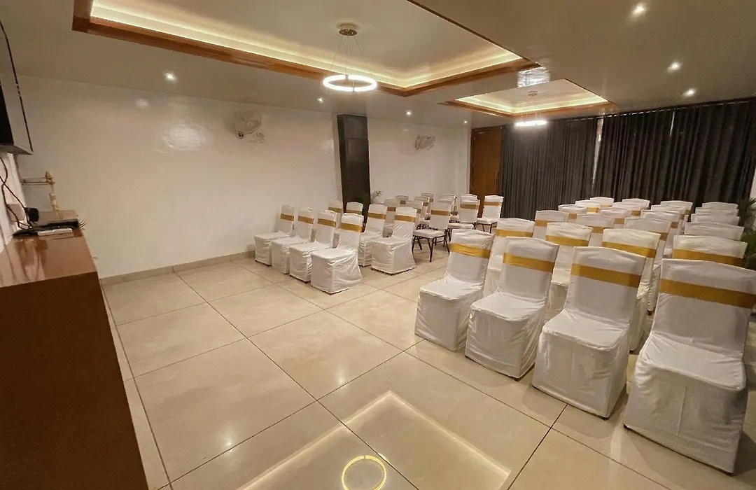 Hotel Tania Searock-1