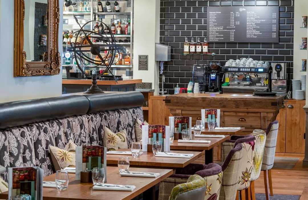 The Kings Arms And Royal Hotel, Godalming, Surrey - The Coaching Inn Group-1