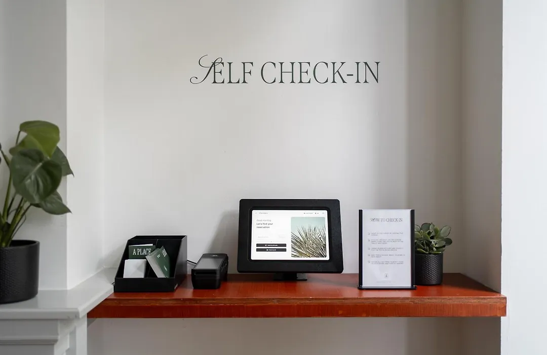 A Place Antwerp - Boutique Hotel Emile-1