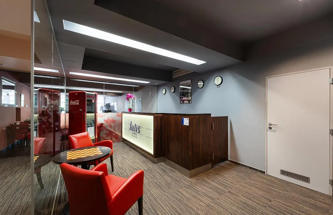Ea Hotel Julis-1
