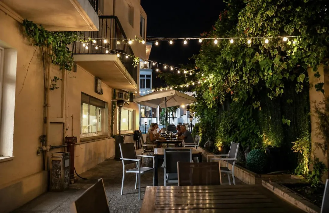 Hotel Trave-1