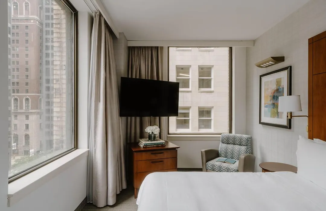 Central Loop Hotel-1