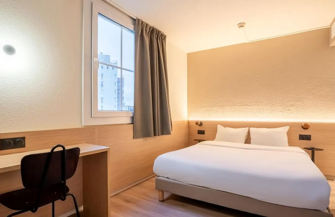 Kyriad Eco - Montreuil-1