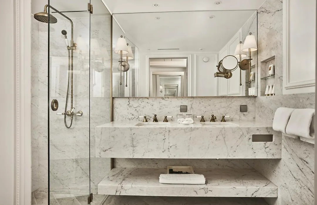 Britannia Hotel-1