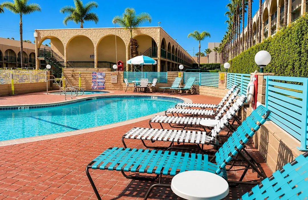 Kings Inn Anaheim At The Park & Convention Center-1