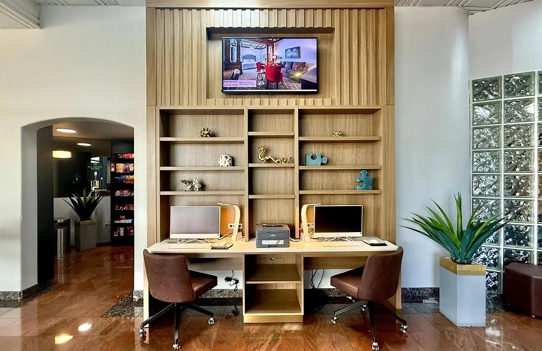 Best Western Plus Suites Hotel - Lax Airport La Stadium-1