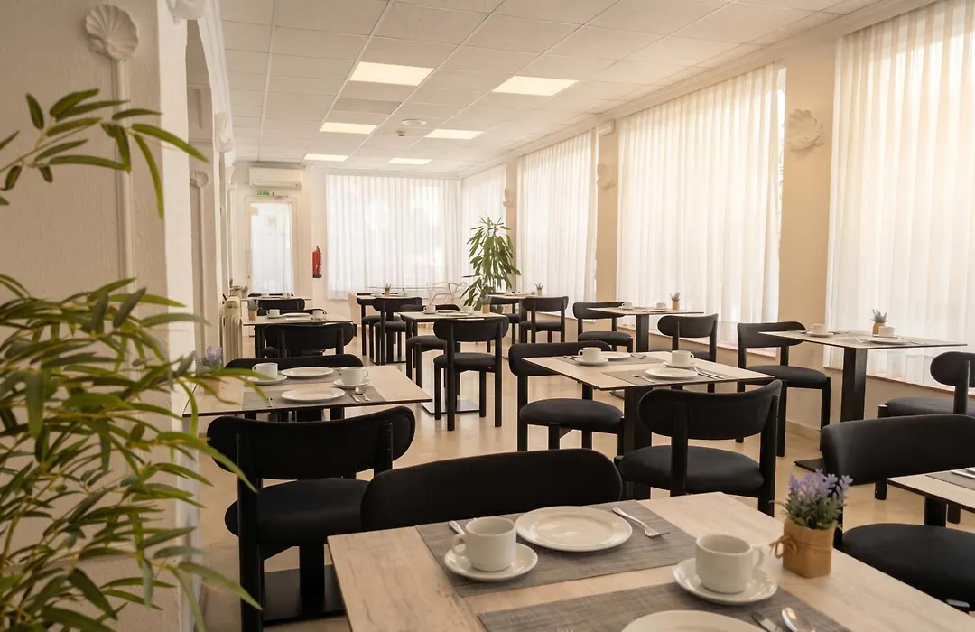 Hotel Medium Claramar-1
