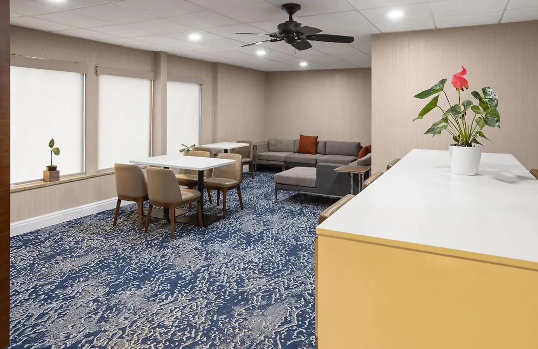Wingate By Wyndham Cranberry-1