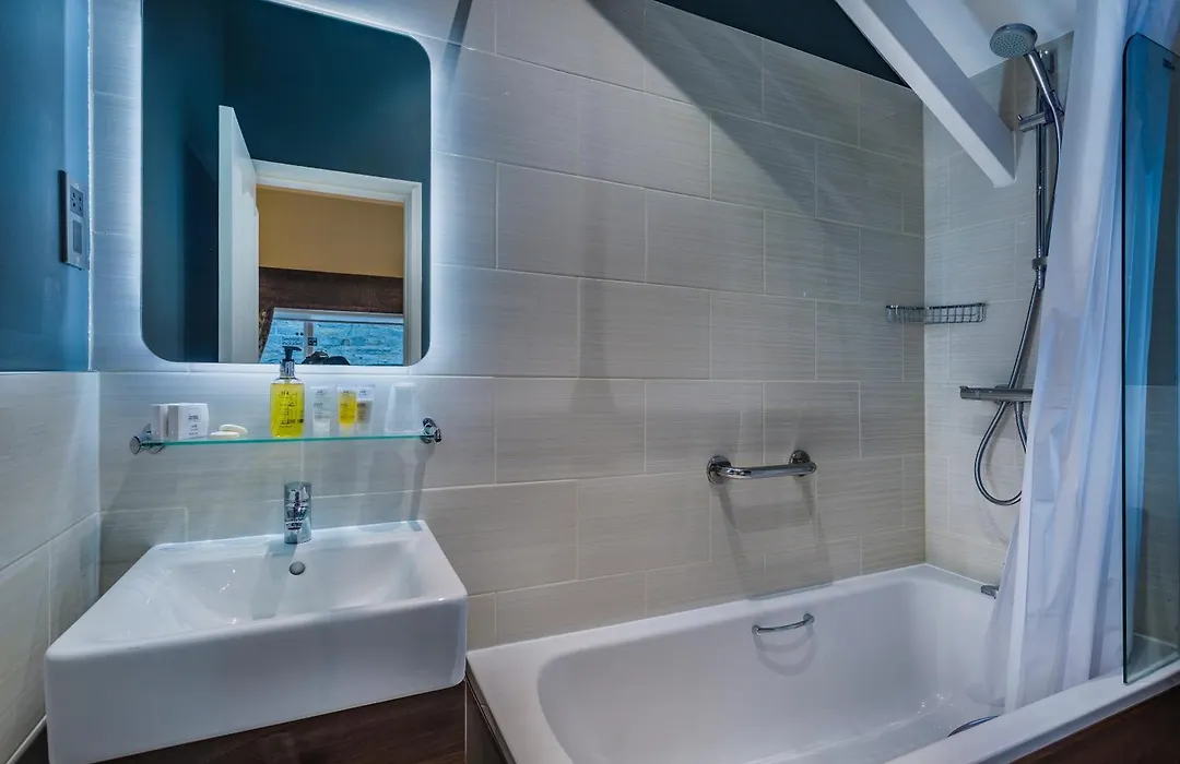 The Feathers Hotel, Helmsley, North Yorkshire - The Coaching Inn Group-1