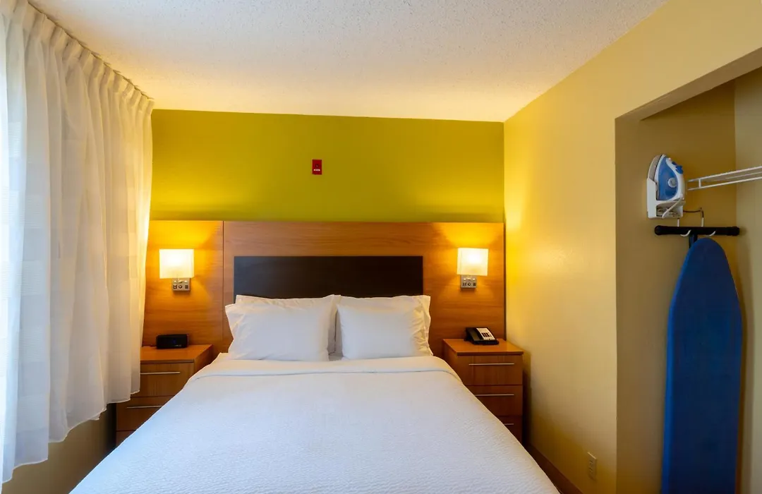 Candlewood Suites Bedford - Fort Worth By Ihg-1