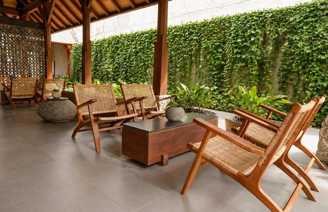 Yulia Village Inn Ubud-1